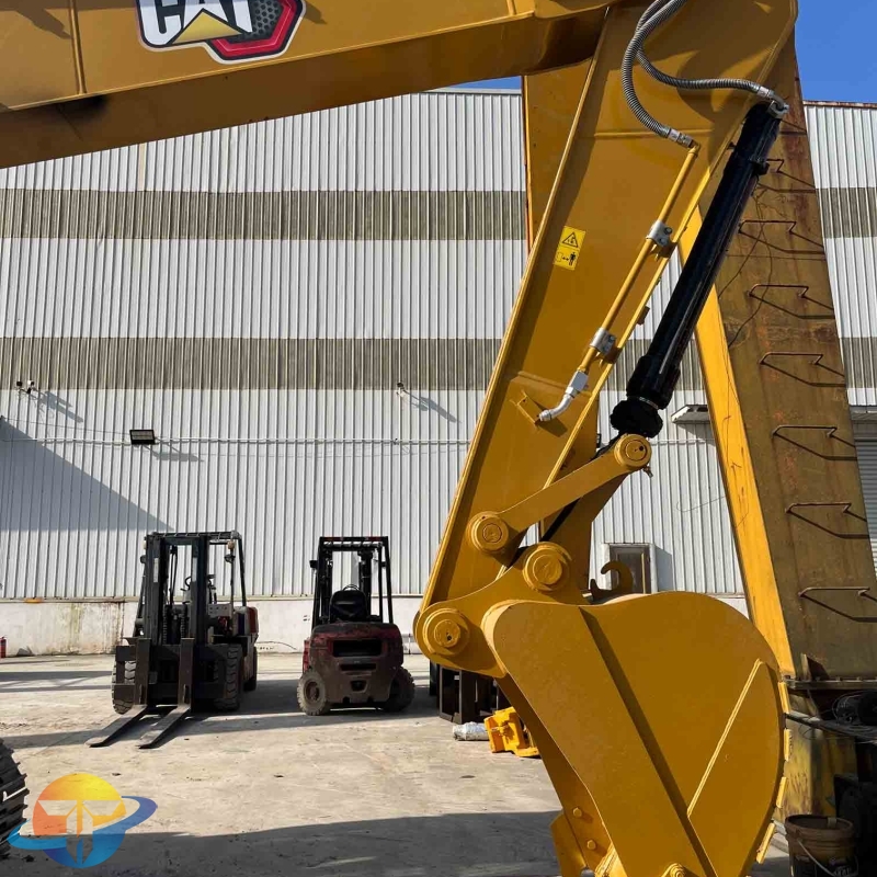 2022 genuine Caterpillar 323 excavator used construction machinery in good condition for sale.