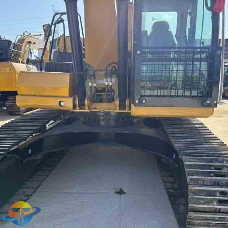 Used Caterpillar 320 excavators, high-spec and reasonably priced construction machinery, are available for sale.