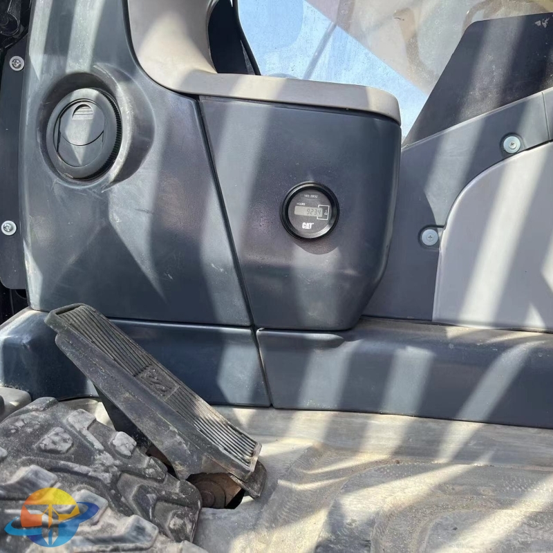 Used excavator Caterpillar 320D2L for sale with good after-sales service and favorable price