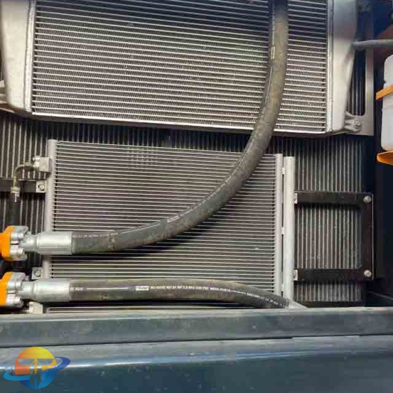 Hot selling brand Hyundai 305LC-9T excavator with high quality for sale with core components hydraulic construction machinery for sale.