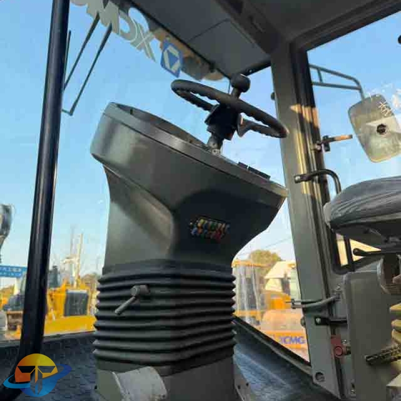 High-performance used XCMG XS223J road roller/wheel loader, ideal for heavy-duty projects, for sale.