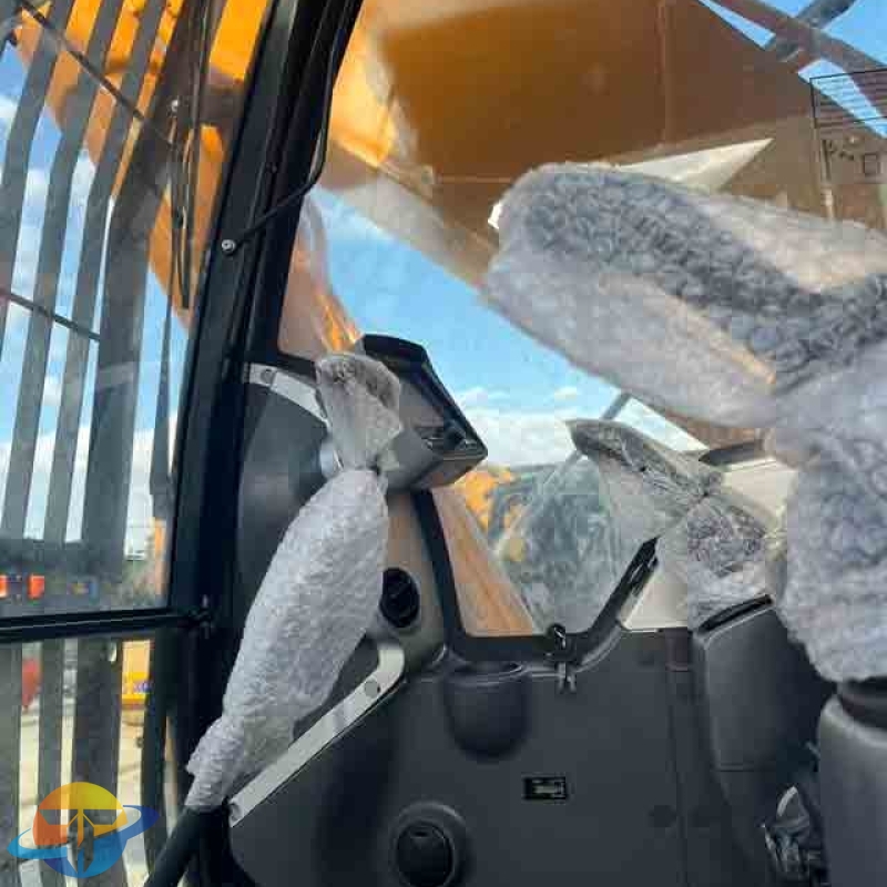 Hot selling brand Hyundai 305LC-9T excavator with high quality for sale with core components hydraulic construction machinery for sale.