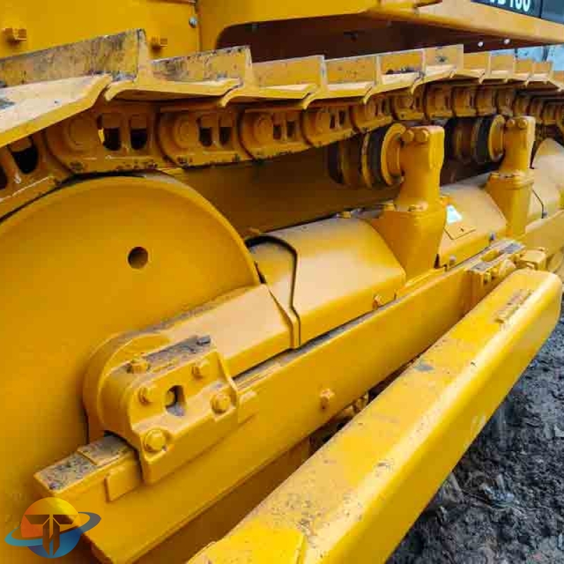 Shantui SD13S bulldozers are of high quality, reliable and durable for large-scale construction, and are available for sale.