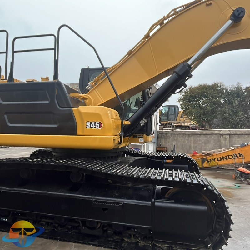 Caterpillar 345GC excavator, large-scale engineering equipment with high digging power and high quality, is available for sale.