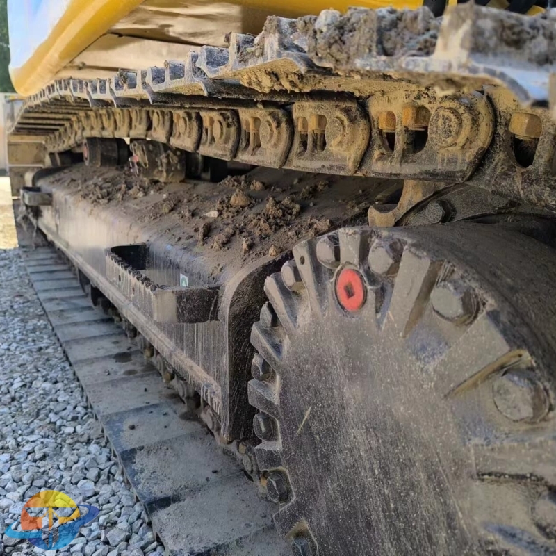 High quality second-hand excavator Caterpillar CAT320D2L excavator cheap and easy to operate