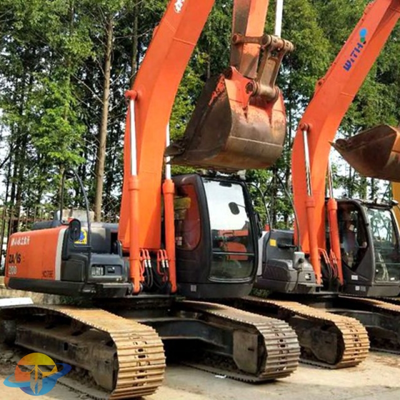 Used Hitachi ZX200-3 hydraulic crawler excavator for sale at a low price