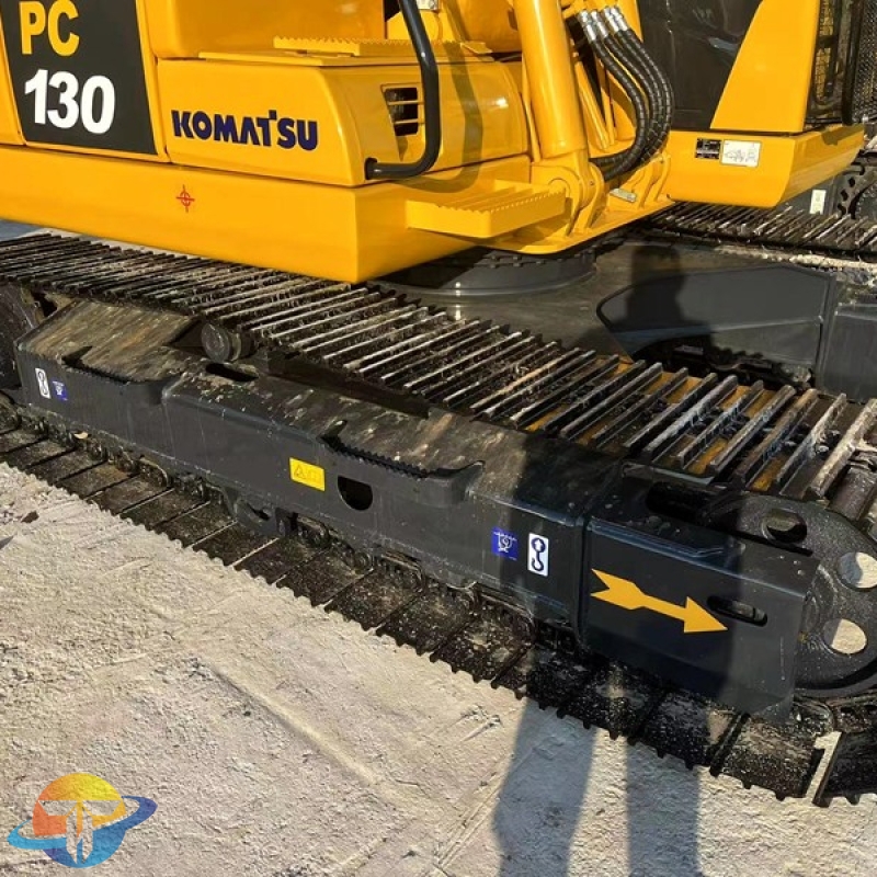 Komatsu PC130-7 excavator small excavator used construction machinery for sale