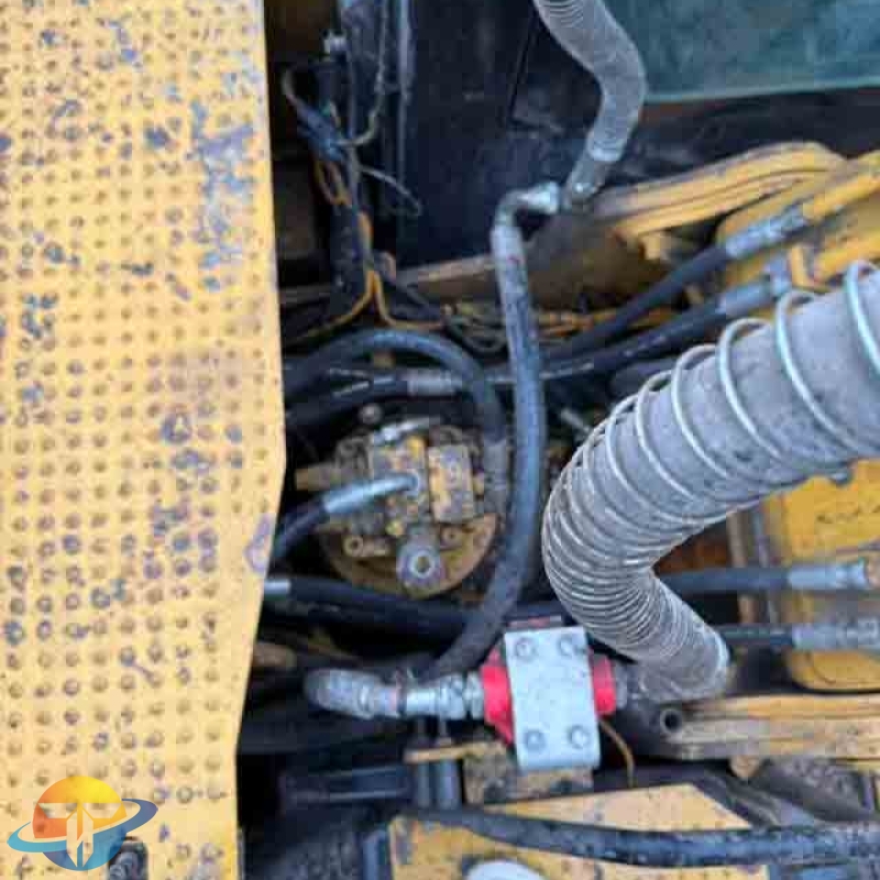 The popular Caterpillar 320 excavator tracked earthmoving equipment is in good condition and available for immediate sale.