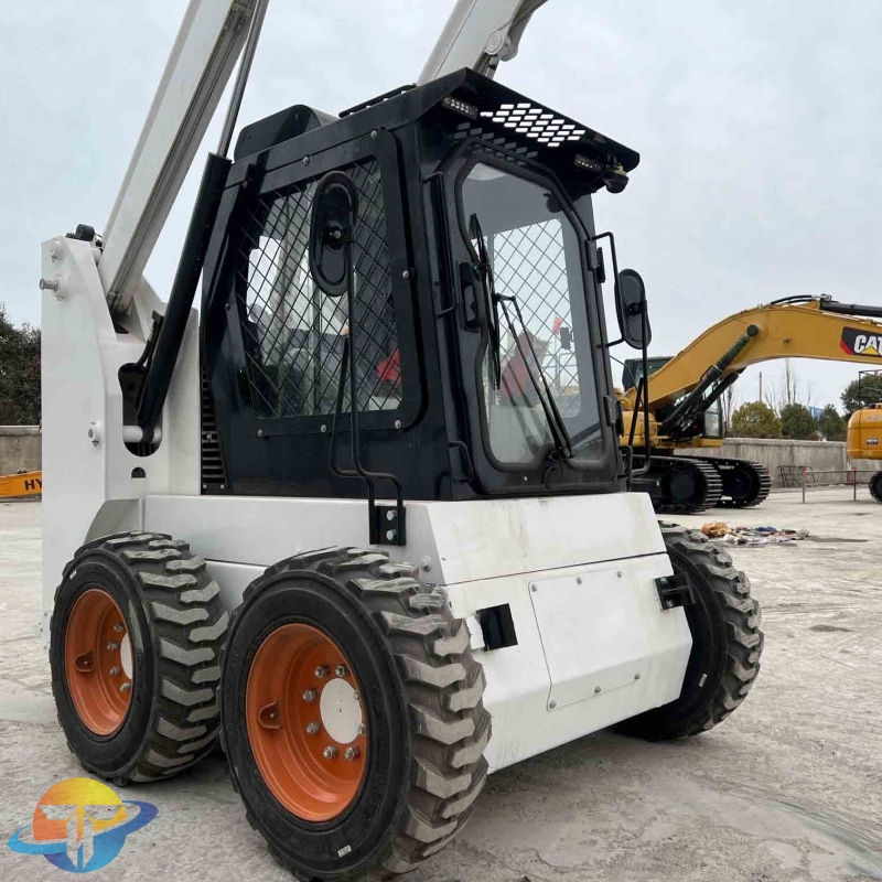 Second hand skid steer loader high operation low price reasonable use