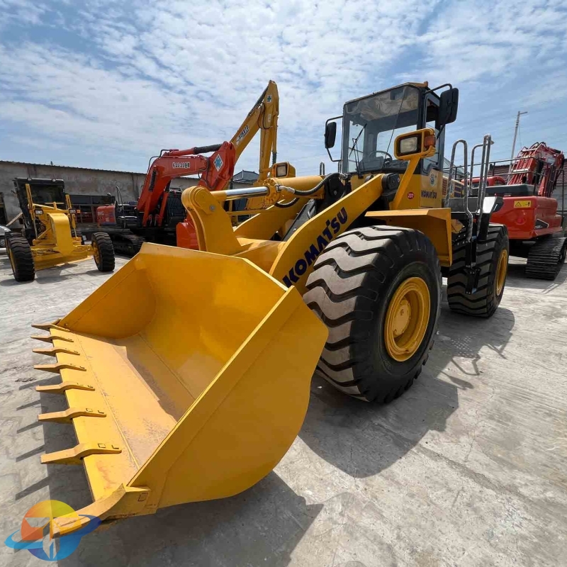 Used construction machinery Komatsu WA450 Loader high quality cheap price