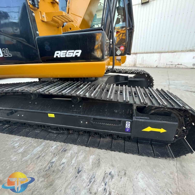 Caterpillar CAT320D2L excavators are known for their exceptional stability and are a globally popular brand. Used excavators are currently in high demand.