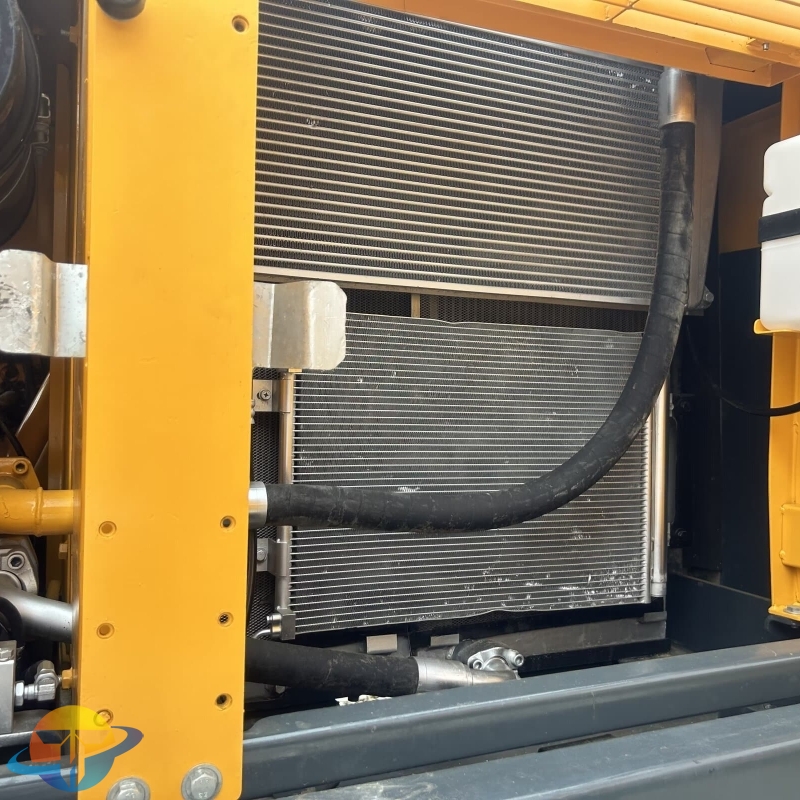 Best quality used Hyundai 220LC-9C excavator cheap price in good condition