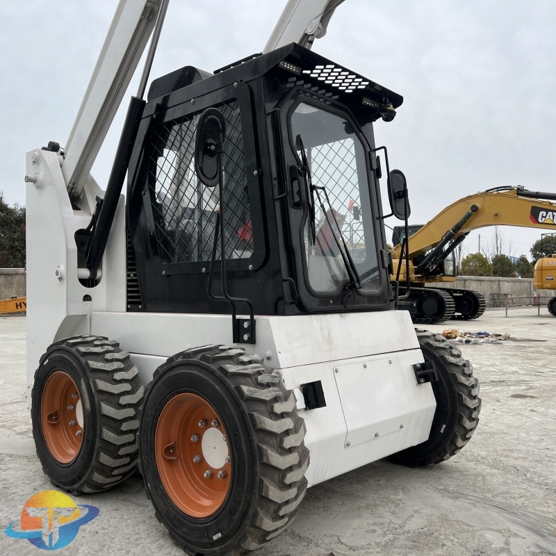 Second hand skid steer loader high operation low price reasonable use