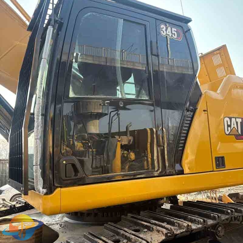 High-quality Caterpillar CAT345 excavator, low-work-time, reliable, large used machinery for sale.