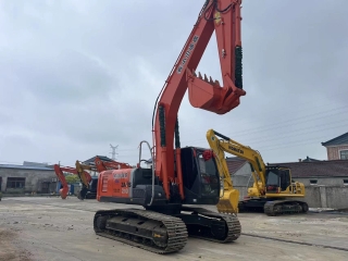 Hitachi 210