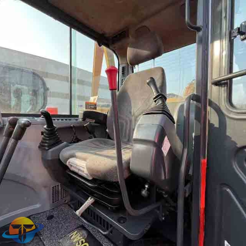 Used Doosan DX60-9C hydraulic mini excavator, suitable for small industrial projects. High quality, available for sale.