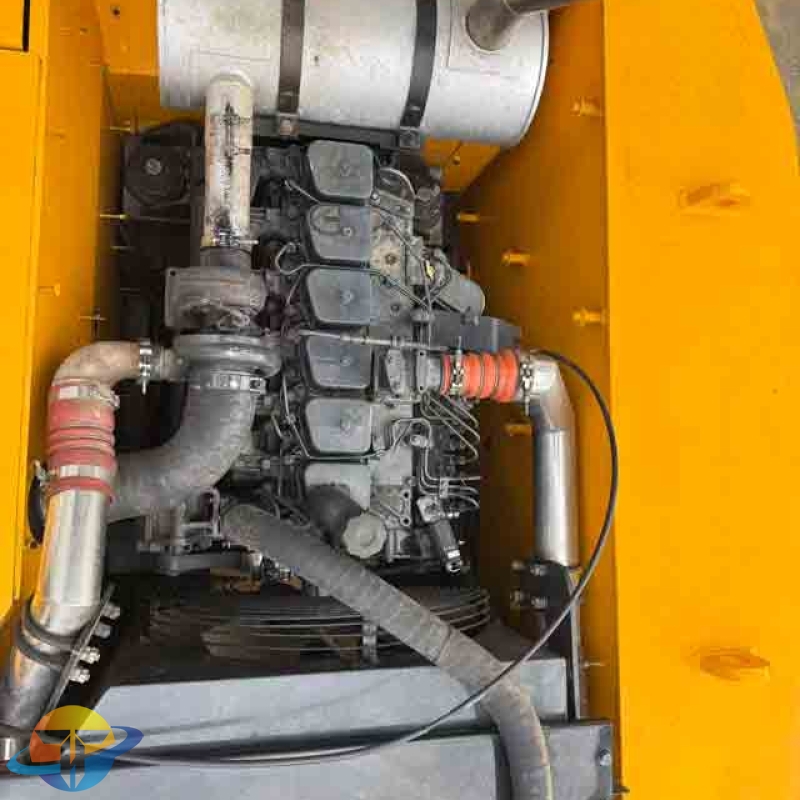 Used Hyundai 220LC-9S excavator (22 tons) from South Korea, original equipment for sale.