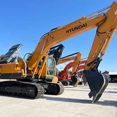 Hyundai 220LC-9S excavator