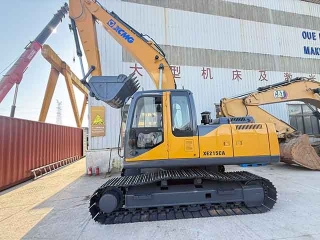 The best-selling XCMG XE215CA excavator in China is an economical choice and is available for immediate sale.
