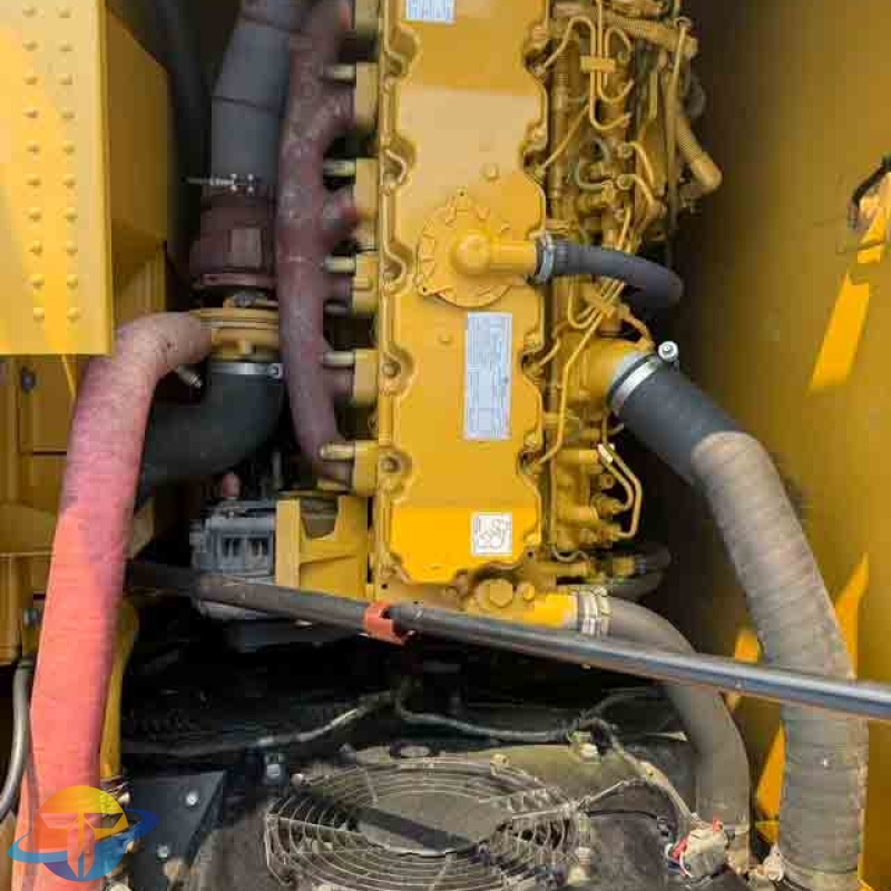 Used Caterpillar CAT323 high-configuration crawler excavator, large tracked excavator, high efficiency, good condition, available for sale.