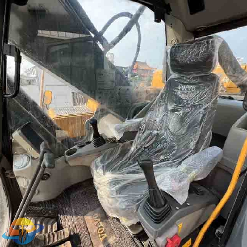 Large machinery Volvo EC380DL excavator second-hand crawler excavator 40 tons cheap for sale