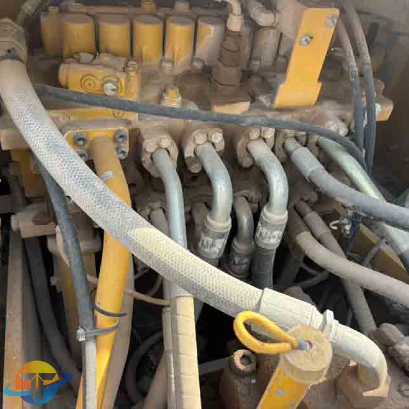 2018 Caterpillar CAT323 excavator, high-spec model, original parts, powerful and in high quality, for sale.