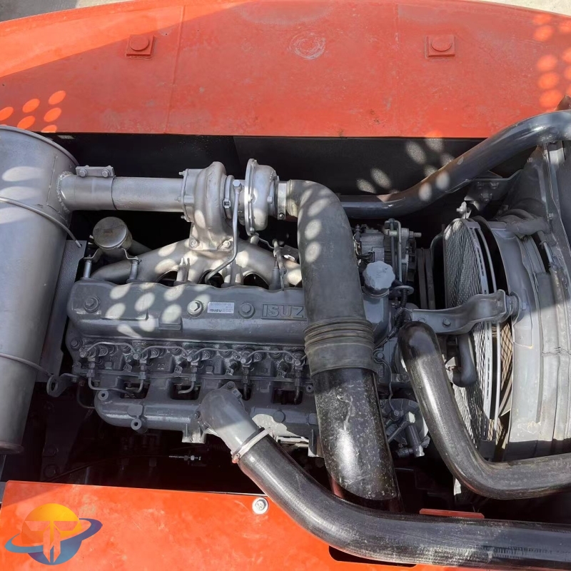 Hitachi ZX200 excavator Earthmoving machinery Used crawler excavator for sale