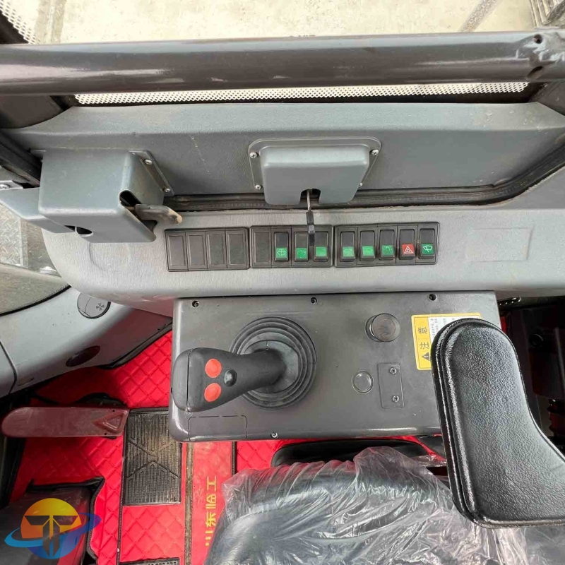 Second-hand loader Shandong Lingong 956F wheel loader 17 tons cheap low price