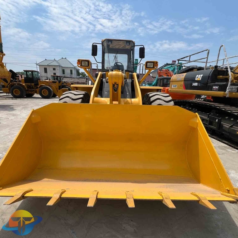 Used construction machinery Komatsu WA450 Loader high quality cheap price