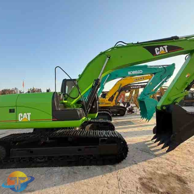 High-quality Caterpillar 320C excavator in good condition, original used construction excavator for sale.
