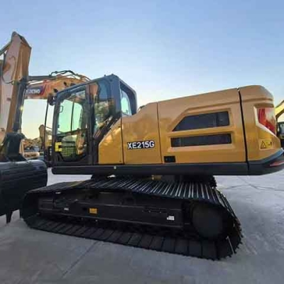 XCMG XE215G excavator with Isuzu Stage II engine and constant power pump, 80 cm crawler tracks in stock.