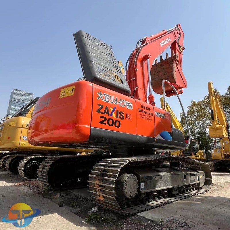 Hitachi ZX200 excavator Earthmoving machinery Used crawler excavator for sale