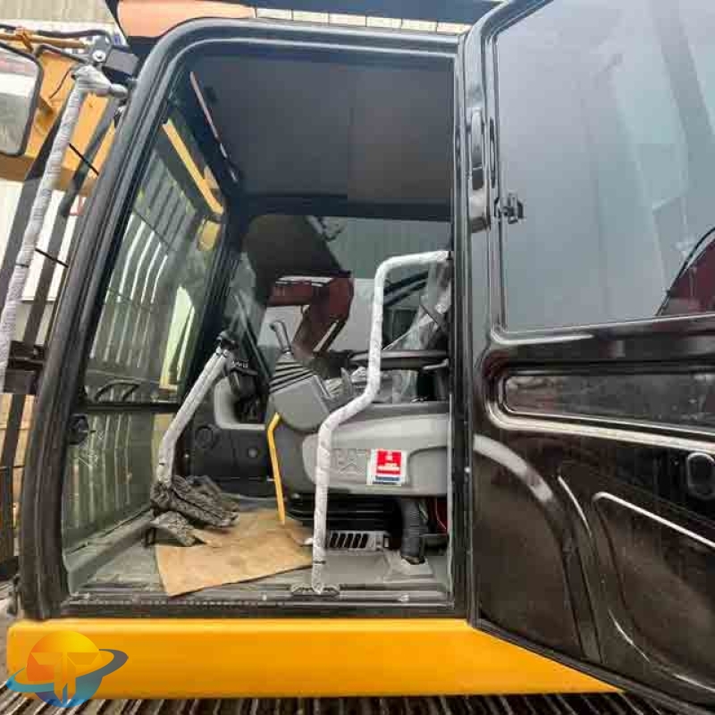 A used Caterpillar CAT320D2L excavator, a high-efficiency earthmoving machine with powerful performance and in good condition, is available for sale.