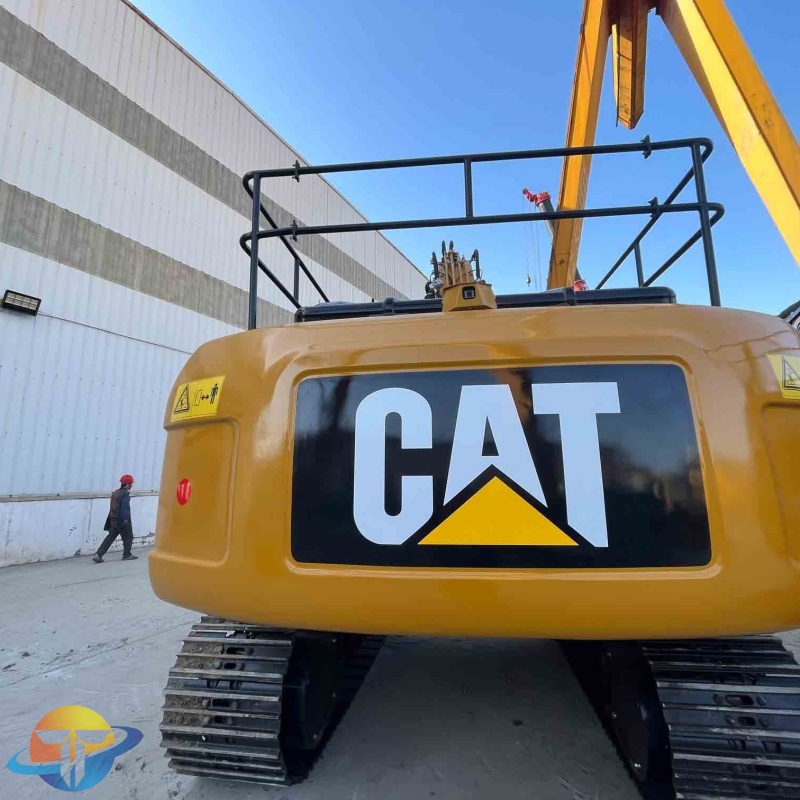Caterpillar CAT320D2L excavators are known for their exceptional stability and are a globally popular brand. Used excavators are currently in high demand.