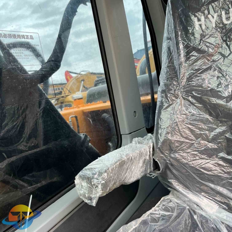 Hyundai 220LC-9S used hydraulic excavator is environmentally friendly and low energy consumption and is hot selling.