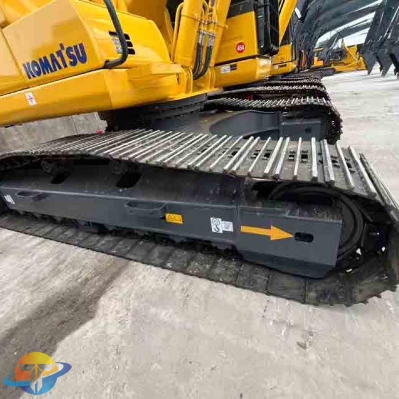 Komatsu PC220 Ace Machine is in good condition and original engine is available.