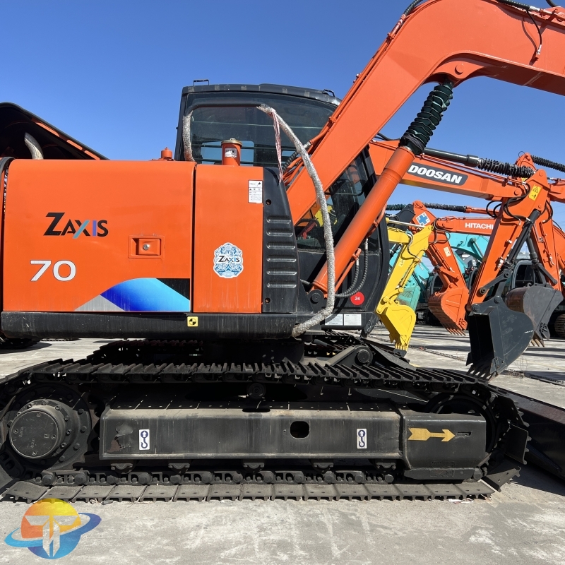 Second-hand machine ultra-low working hours CHITACHI ZX70 excavator original paint crawler excavator for sale