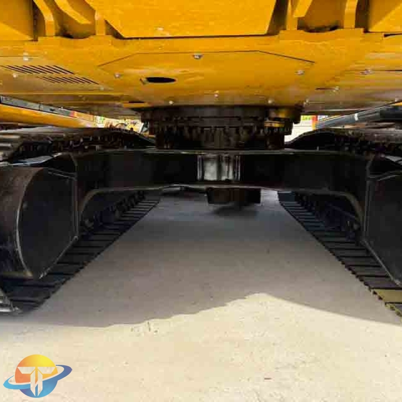 Caterpillar CAT320D2L excavator, an ideal choice for high-quality construction and mining machinery, is available for sale.