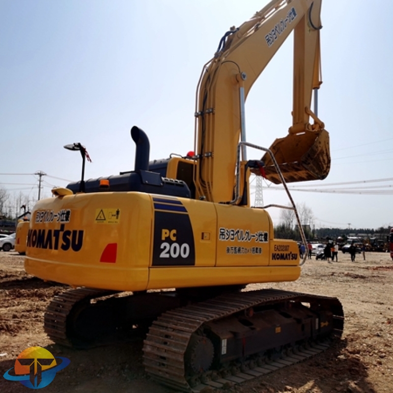 used used Komatsu PC200-8 excavator high efficiency excavator direct sales