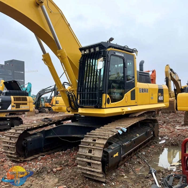 Used Komatsu PC400-8 excavator earthmoving machine in good condition