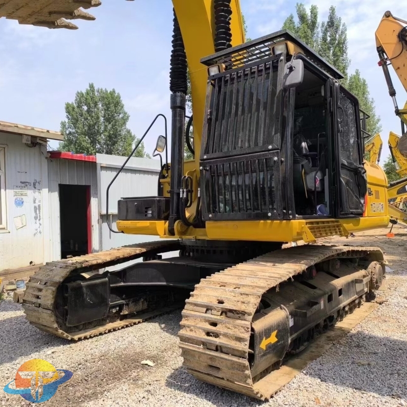 Well maintained second-hand excavator Caterpillar 329D2L excavator is cheap and easy to operate