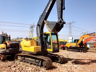Volvo EC140BLC excavator