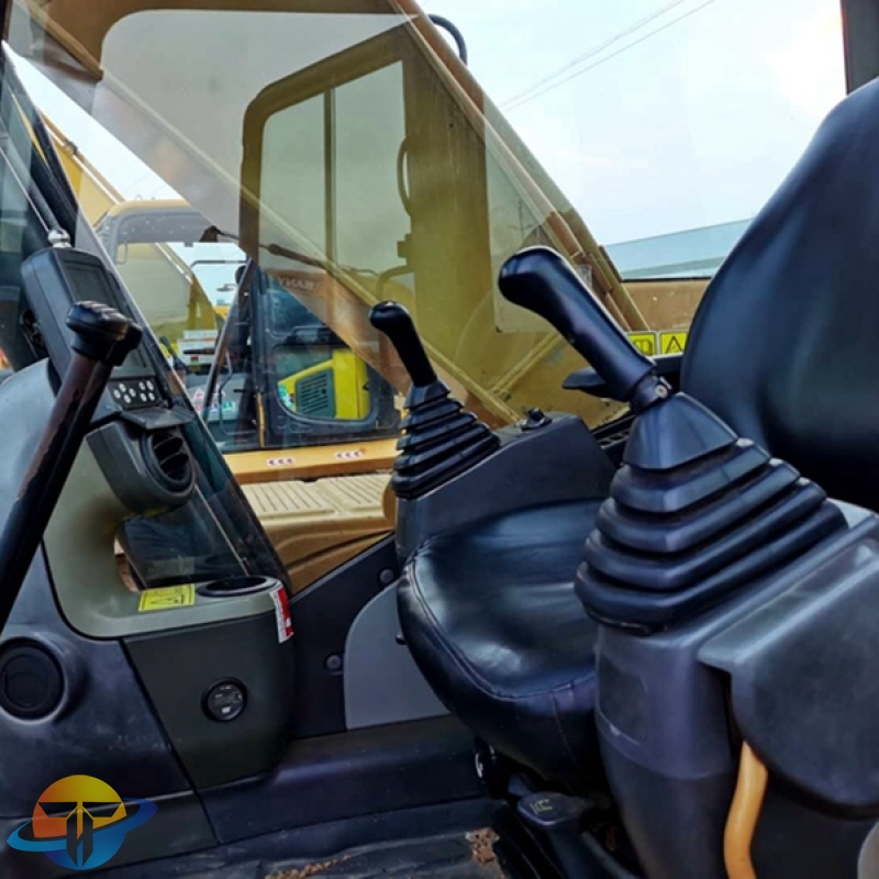 used Caterpillar CAT320D excavator in good condition and low price