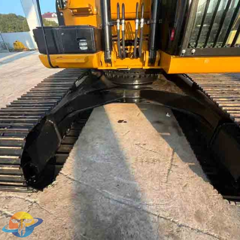 Used construction machinery, original imported Caterpillar direct injection 323D2L excavator, is selling briskly in the factory.