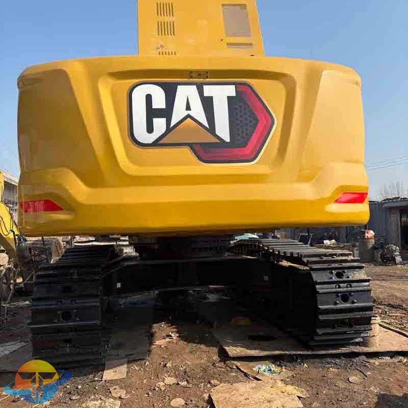 High-quality Caterpillar CAT345 excavator, low-work-time, reliable, large used machinery for sale.