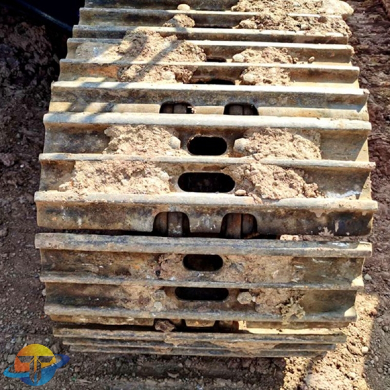 used Komatsu PC210-8 excavator works well imported excavator