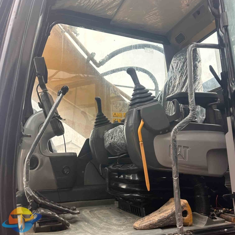 Used Caterpillar CAT336D2L excavator, excellent performance and reliable equipment, for sale.