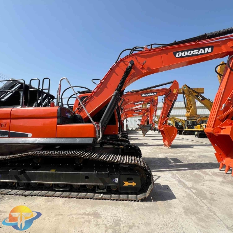 Welcome to consult Doosan DX260LC-9C excavator second-hand machine cheap price
