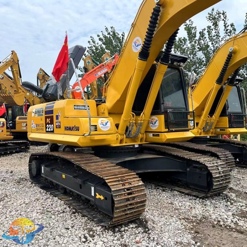Komatsu PC220-8 excavator second-hand excavator environmental protection low energy consumption good price