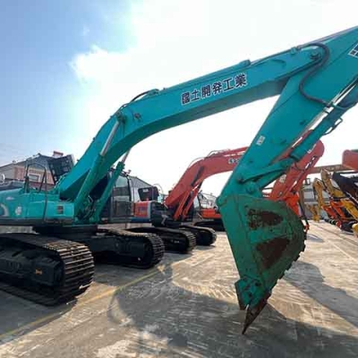 Kobelco SK480LC-8 excavator